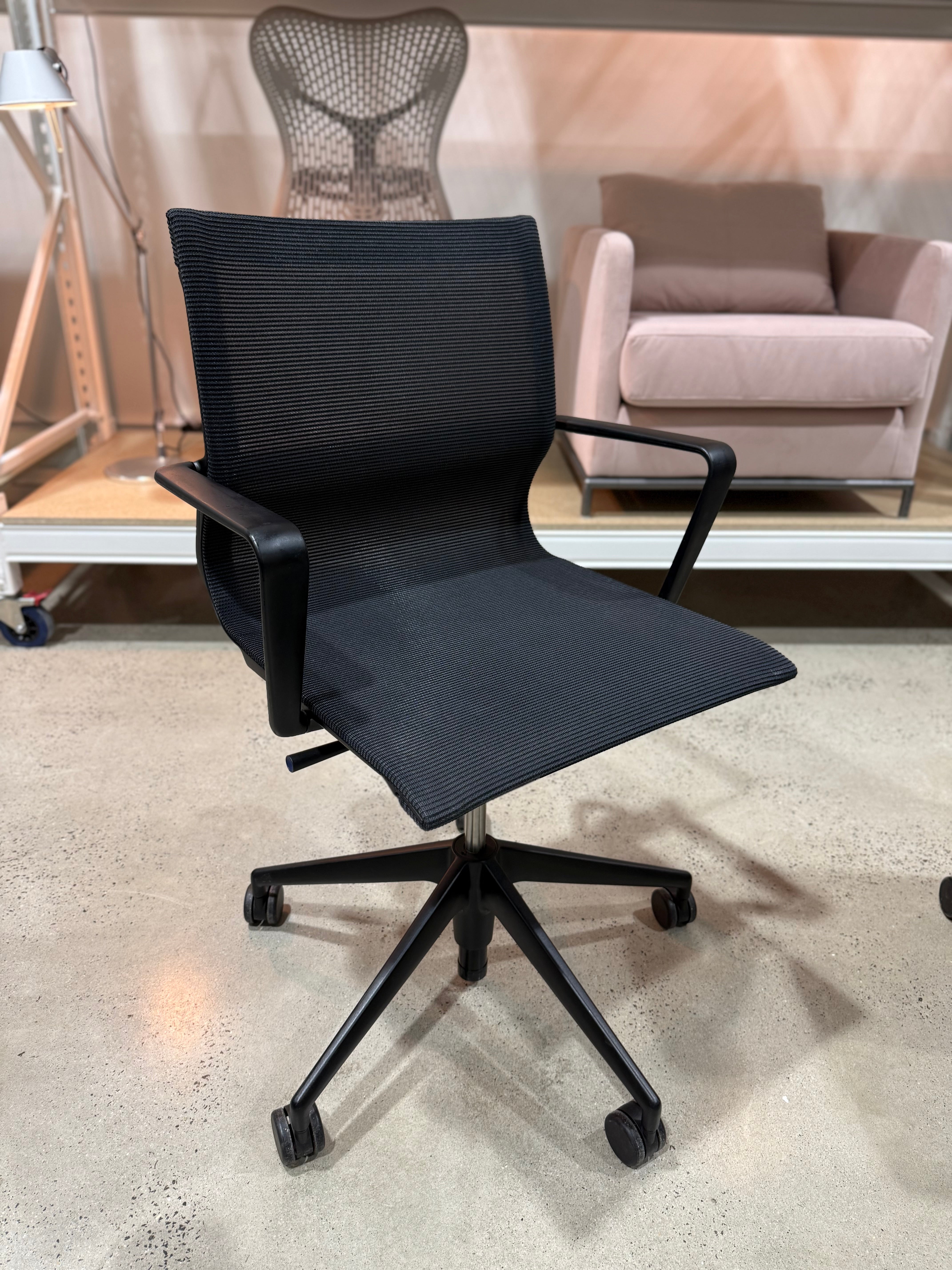 VITRA PHYSIX ERGONOMIC DESIGNER CHAIR VERIFIED AUTHENTIC BY ALBERTO MEDA MADE IN GERMANY - The Chair Co.
