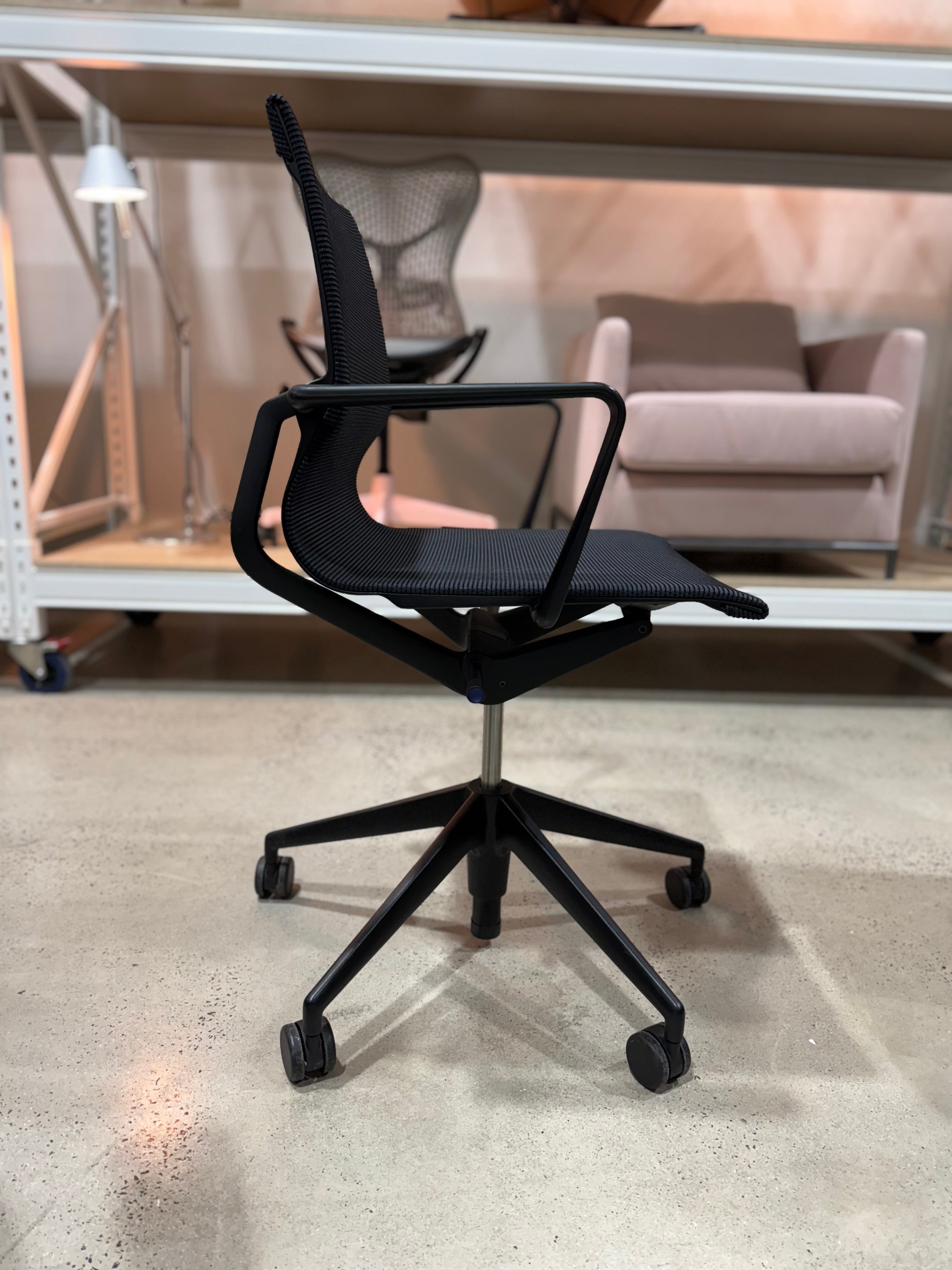 VITRA PHYSIX ERGONOMIC DESIGNER CHAIR VERIFIED AUTHENTIC BY ALBERTO MEDA MADE IN GERMANY - The Chair Co.