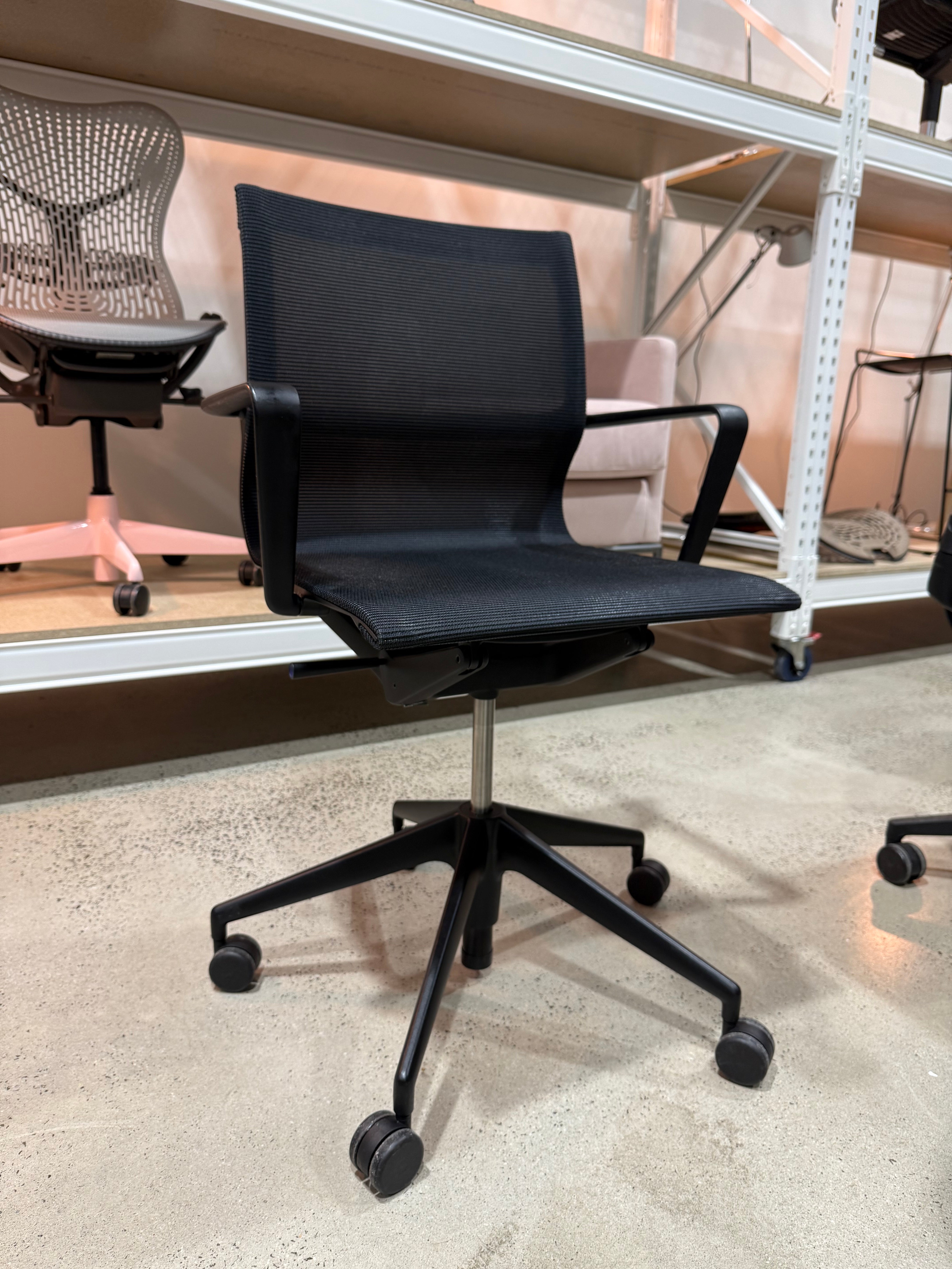 VITRA PHYSIX ERGONOMIC DESIGNER CHAIR VERIFIED AUTHENTIC BY ALBERTO MEDA MADE IN GERMANY - The Chair Co.