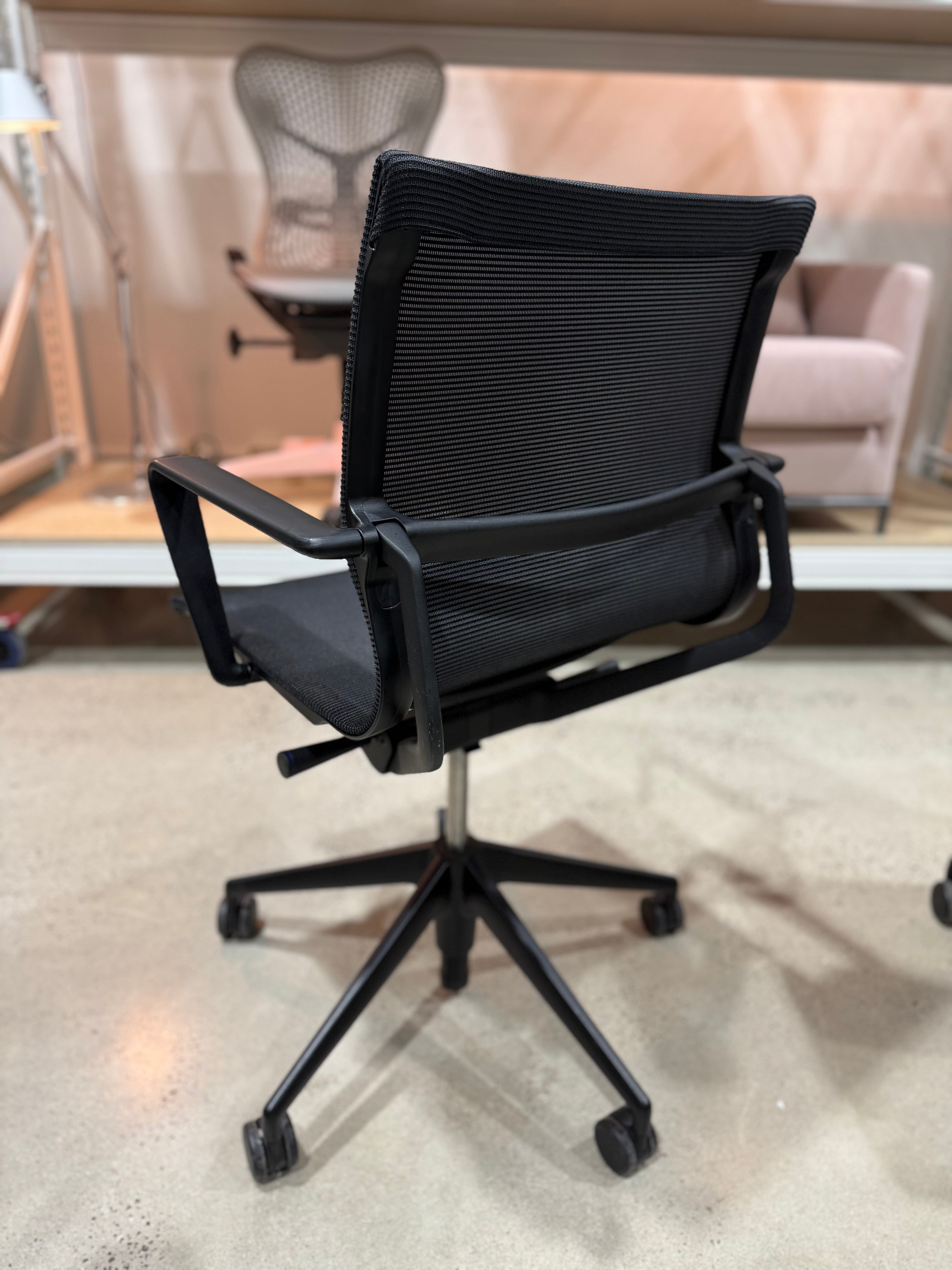 VITRA PHYSIX ERGONOMIC DESIGNER CHAIR VERIFIED AUTHENTIC BY ALBERTO MEDA MADE IN GERMANY - The Chair Co.