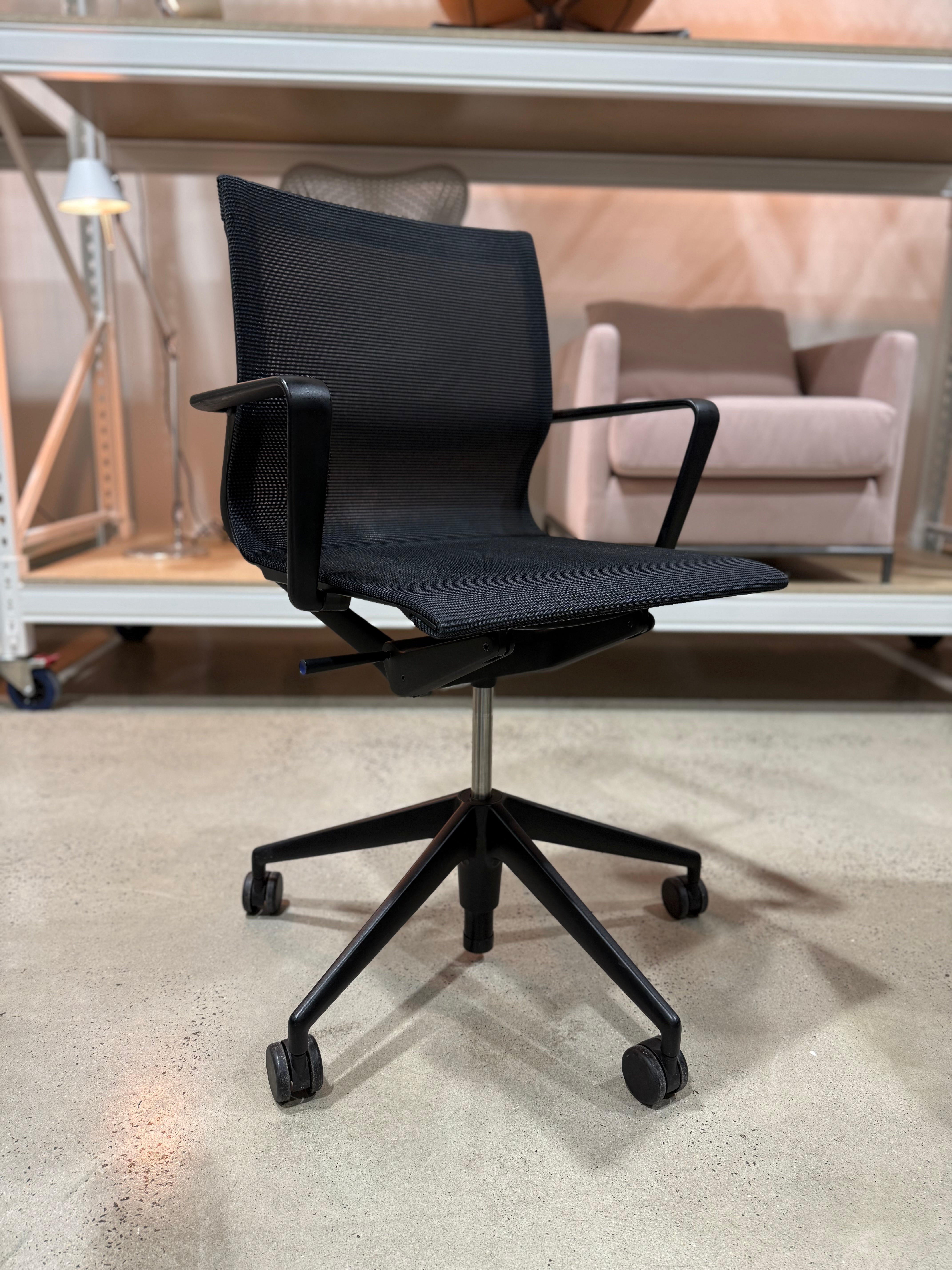 VITRA PHYSIX ERGONOMIC DESIGNER CHAIR VERIFIED AUTHENTIC BY ALBERTO MEDA MADE IN GERMANY - The Chair Co.