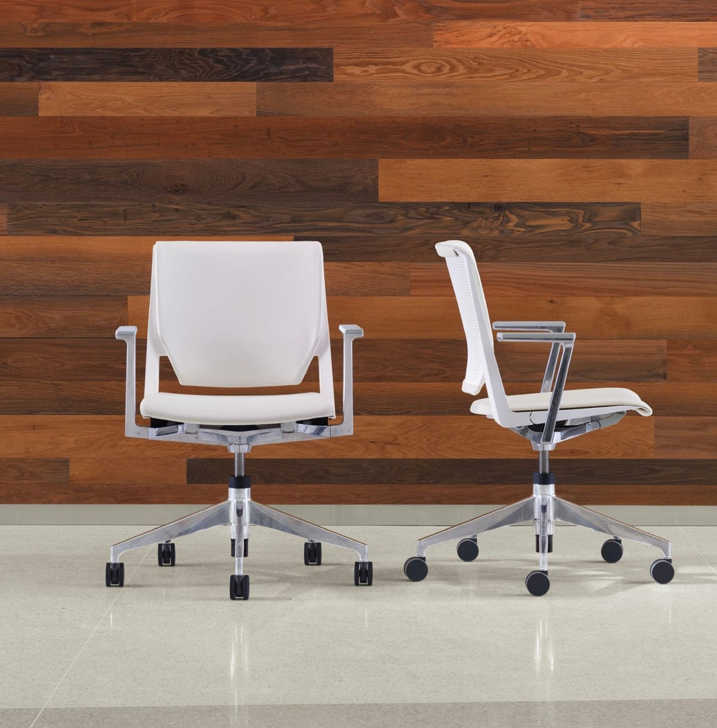 Haworth Very Conference Chair on Caster Wheels with Gas Height