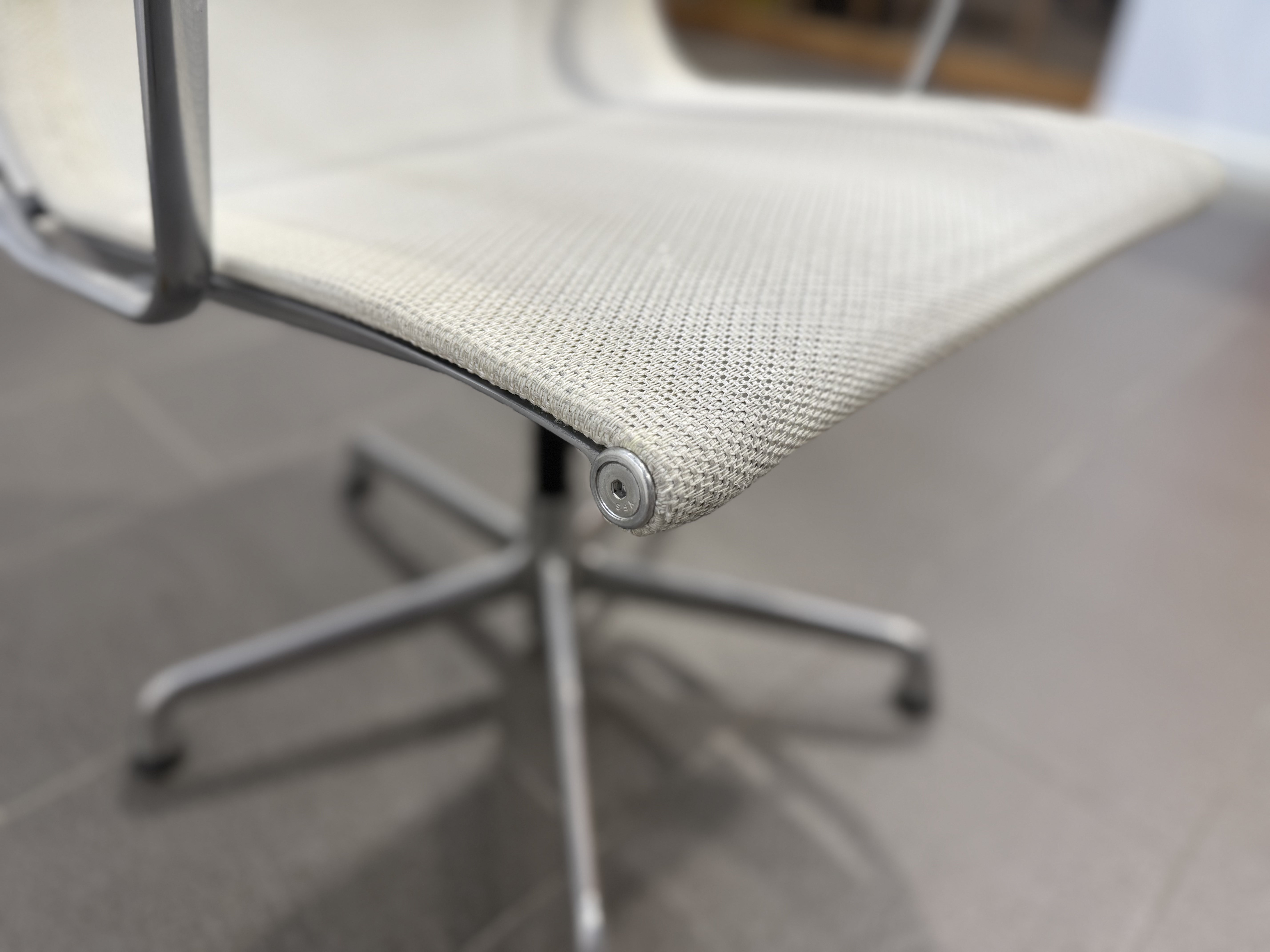 Original EAMES Aluminium Group Management Chairs by Herman Miller USA - The Chair Co.