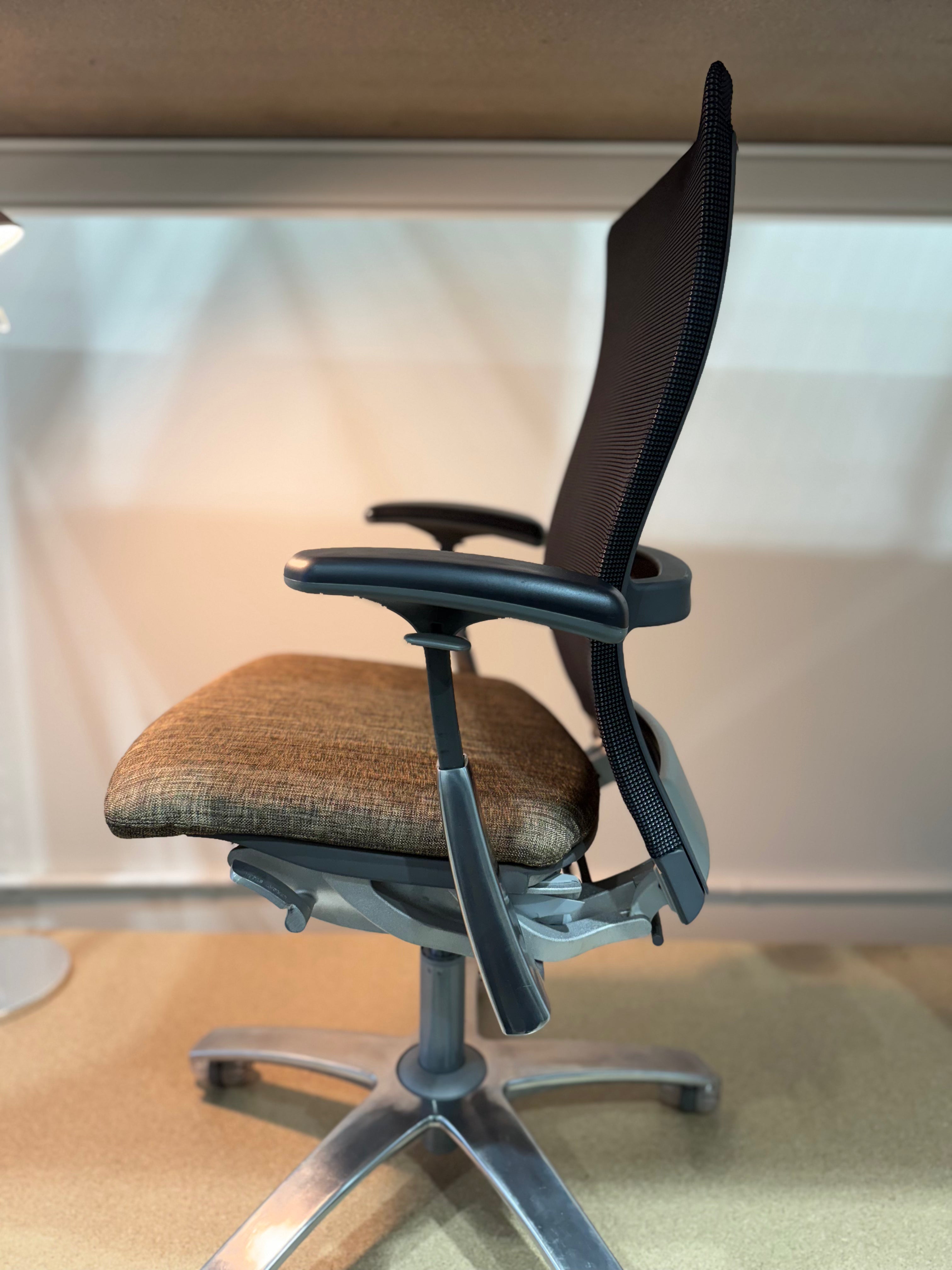 Knoll Formway Life Chair - Genuine Refurbished Custom Build (Now MillerKnoll) - The Chair Co.