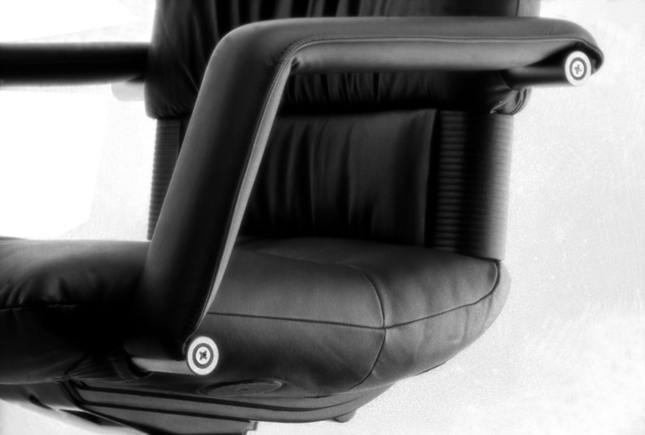 Mario Bellini Imago Chair Vitra Chairhub 64  - 90 Sutton Street North Melbourne Australia Sydney Adelaide Brisbane Tasmania Luxury Premium Authentic Original Genuine Designer Furniture Chairs Made in Italy Executive Management Soft Italian Leather Black Finest Best Highest Quality Most Premium Work Office Managers Chair ever made rare retro vintage classic Design Museum Art Piece Moma Vitra Design Museum
