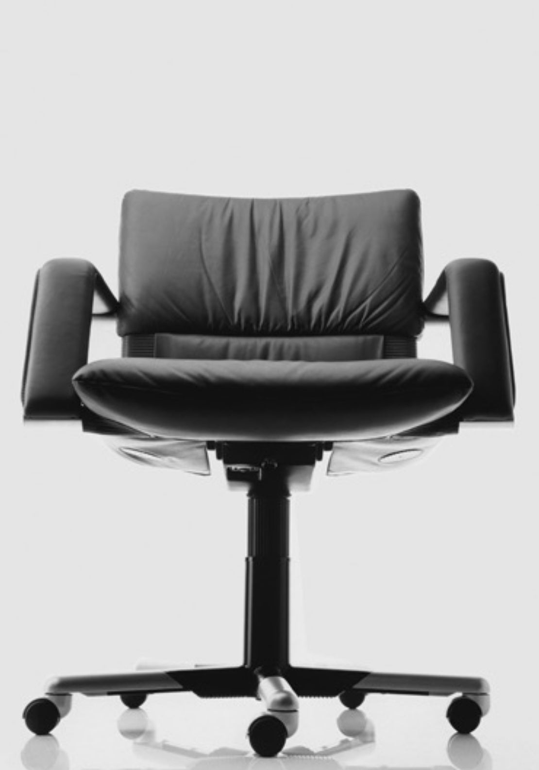 Mario Bellini Imago Chair Vitra Chairhub 64  - 90 Sutton Street North Melbourne Australia Sydney Adelaide Brisbane Tasmania Luxury Premium Authentic Original Genuine Designer Furniture Chairs Made in Italy Executive Management Soft Italian Leather Black Finest Best Highest Quality Most Premium Work Office Managers Chair ever made rare retro vintage classic Design Museum Art Piece Moma Vitra Design Museum