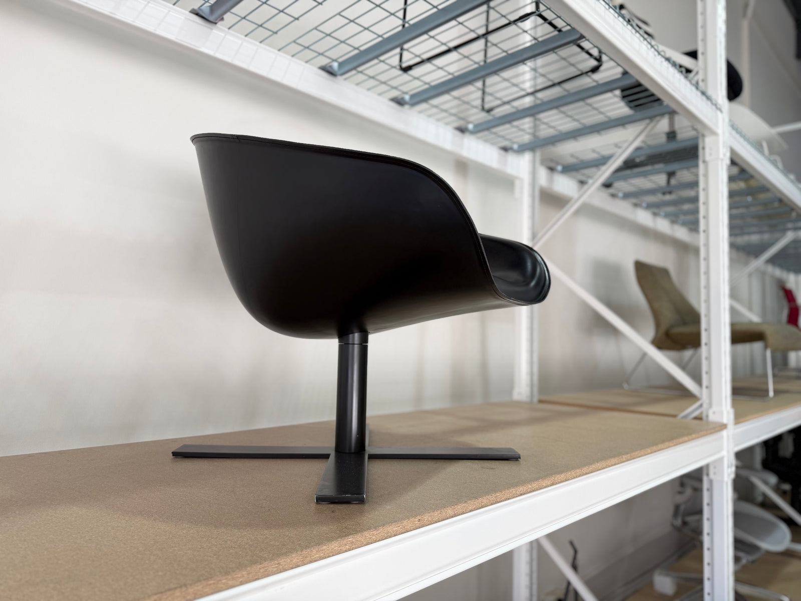 B&B Italia Mart Black Leather Armchair by Antonio Citterio. Made in Italy. Verified Authentic