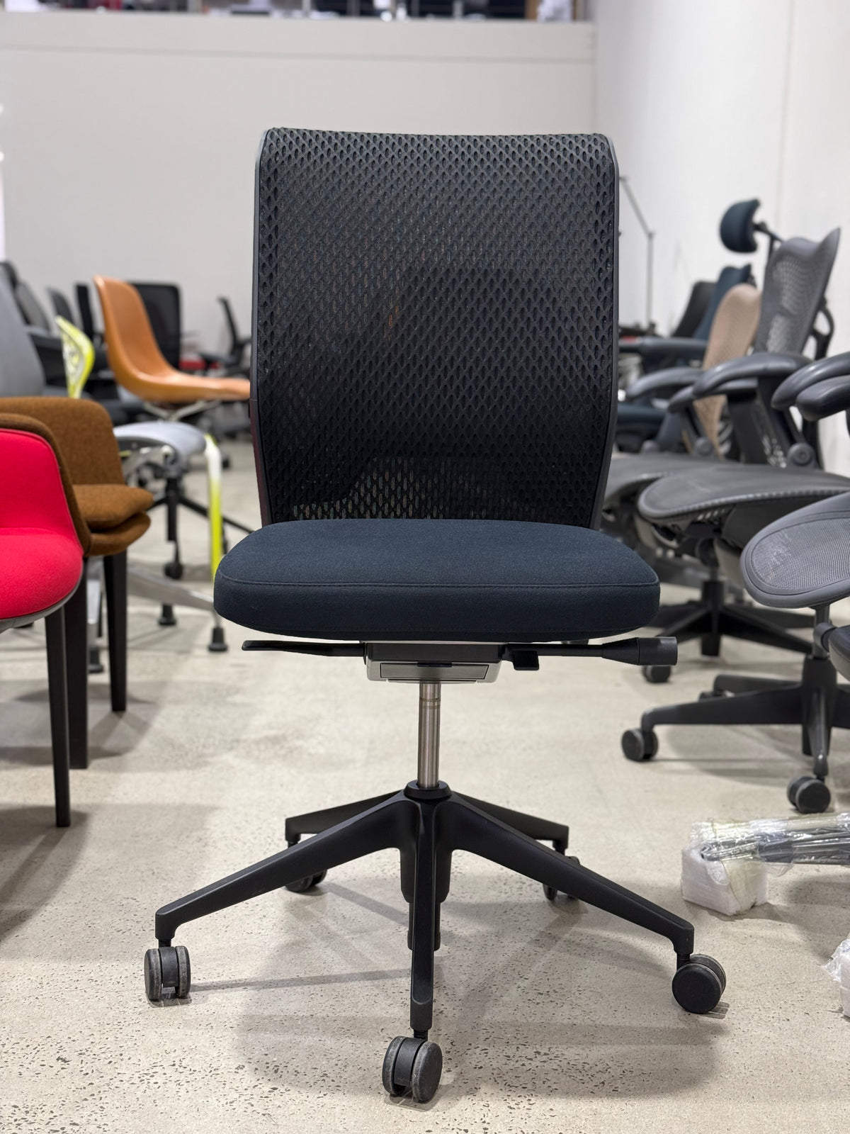 Authentic Vitra ID Mesh Ergonomic Office Chair | Antonio Citterio | Black Mesh | Armless | RRP $1,500+
