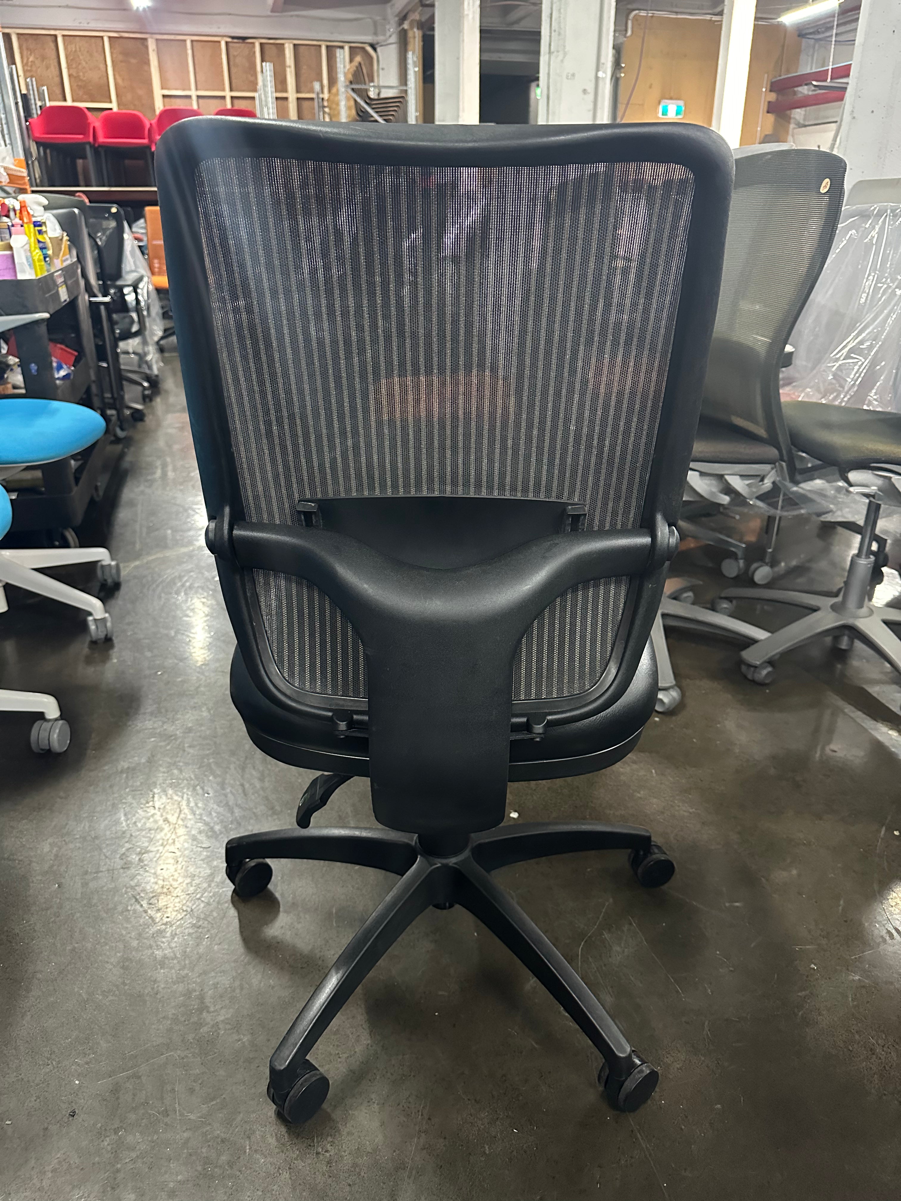 Ergonomic Office Chair Mesh Back Leather Seat with adjustments - The Chair Co.