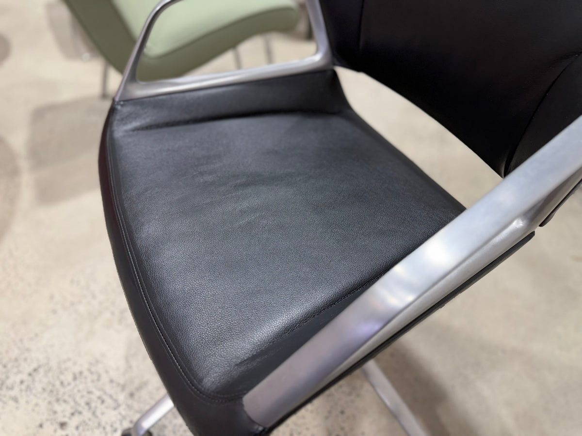 Wilkhahn Graph 302/5 High Back Executive Chair Black I Design Markus Jehs & Jürgen Laub I Made in Germany