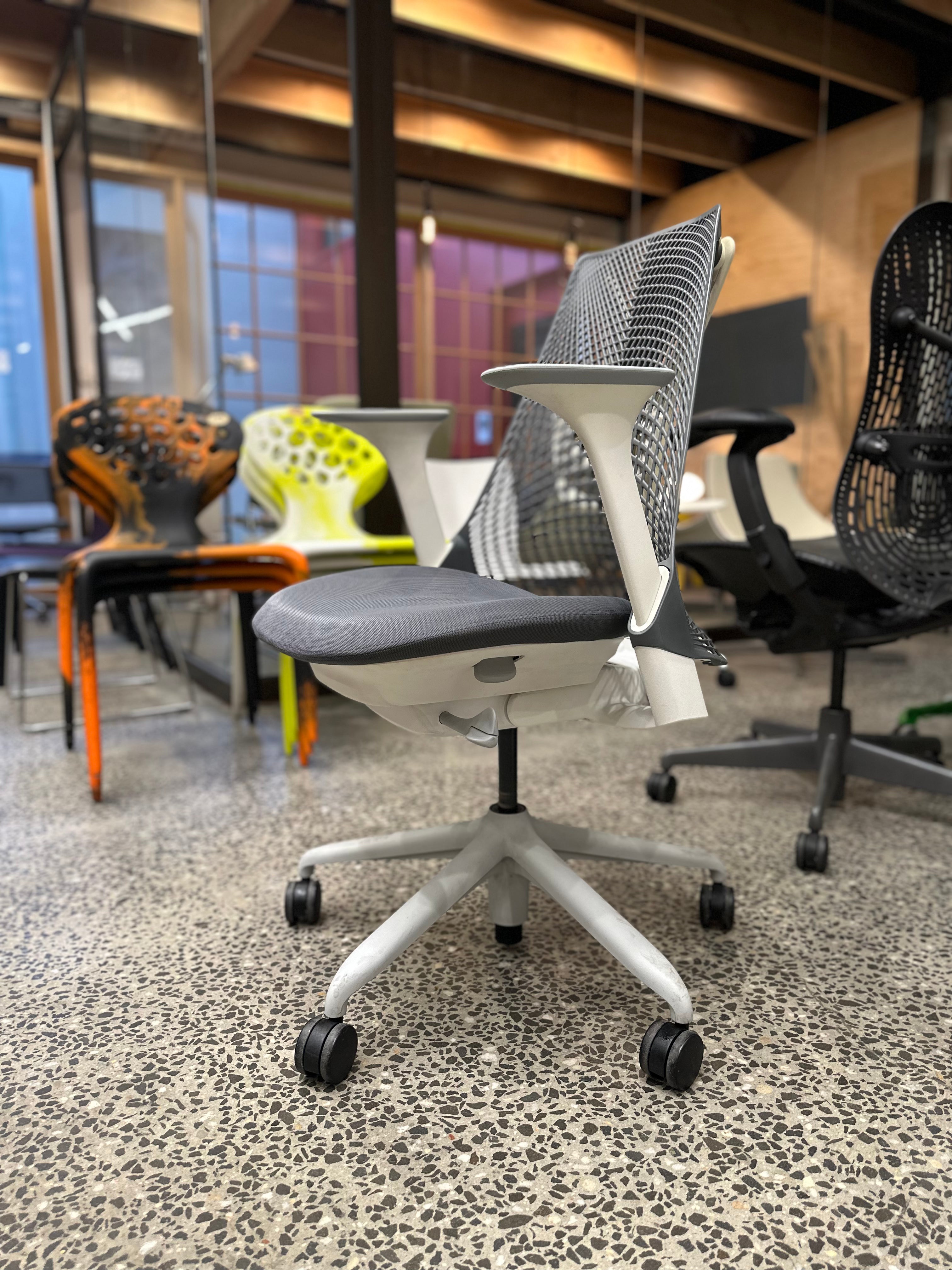 Herman miller adjustable discount chair