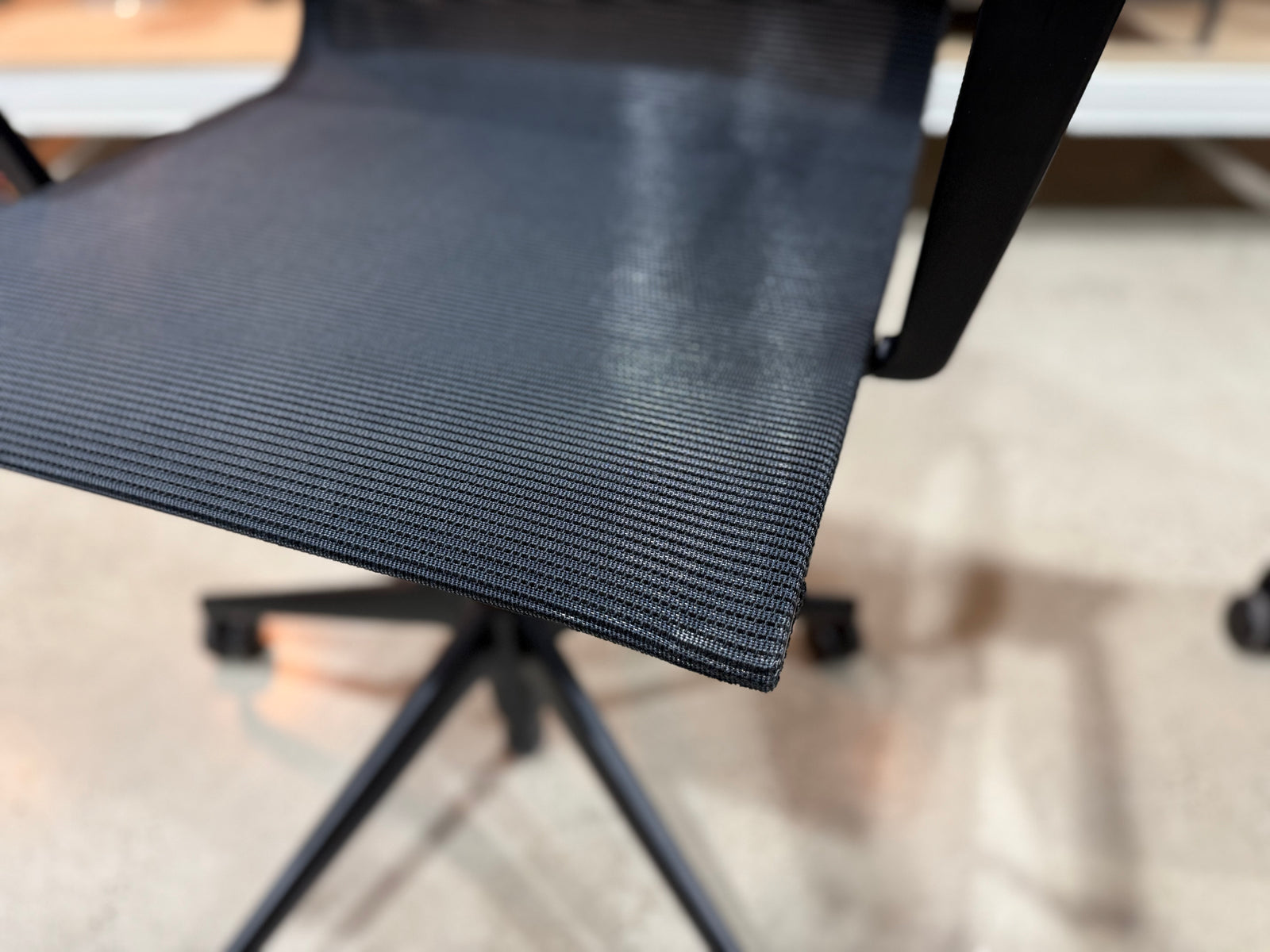 VITRA PHYSIX ERGONOMIC DESIGNER CHAIR VERIFIED AUTHENTIC BY ALBERTO MEDA MADE IN GERMANY