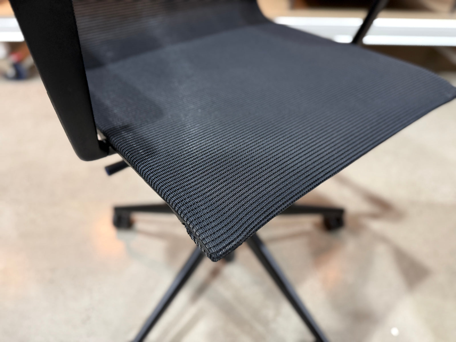 VITRA PHYSIX ERGONOMIC DESIGNER CHAIR VERIFIED AUTHENTIC BY ALBERTO MEDA MADE IN GERMANY