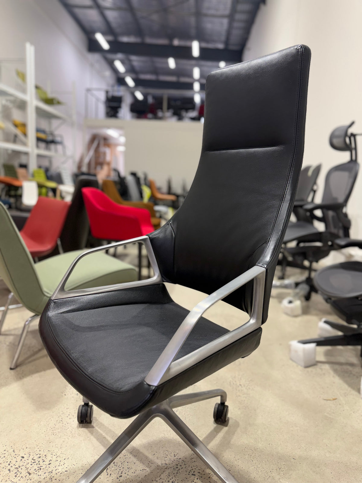Chairhub Collingwood Sydney Melbourne Adelaide Brisbane Graph Pioneering design. Innovative comfort. Convincing details. Wilkhahn Graph 302/5 High Back Executive Chair Designer: Markus Jehs & Jürgen Laub Polished Aluminium Frame Black Leather Upholstery Made in Germany Executive Chair / Boardroom Chair German Executive Seating Wilkhahn Graph 302/5 High Back Executive Leather ergonomic office Chair furniture VITRaAherman miller Steelcase Haworth Okamura