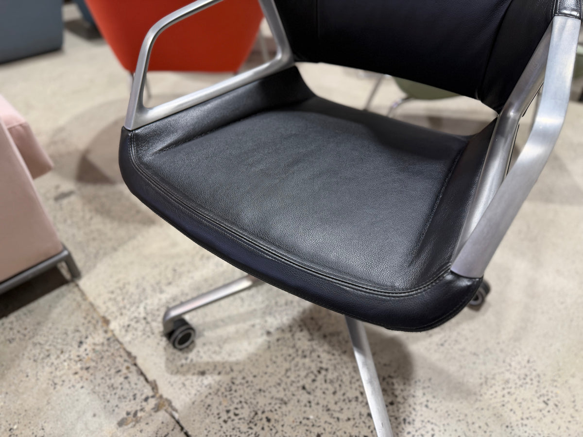 Wilkhahn Graph 302/5 High Back Executive Chair Black I Design Markus Jehs & Jürgen Laub I Made in Germany