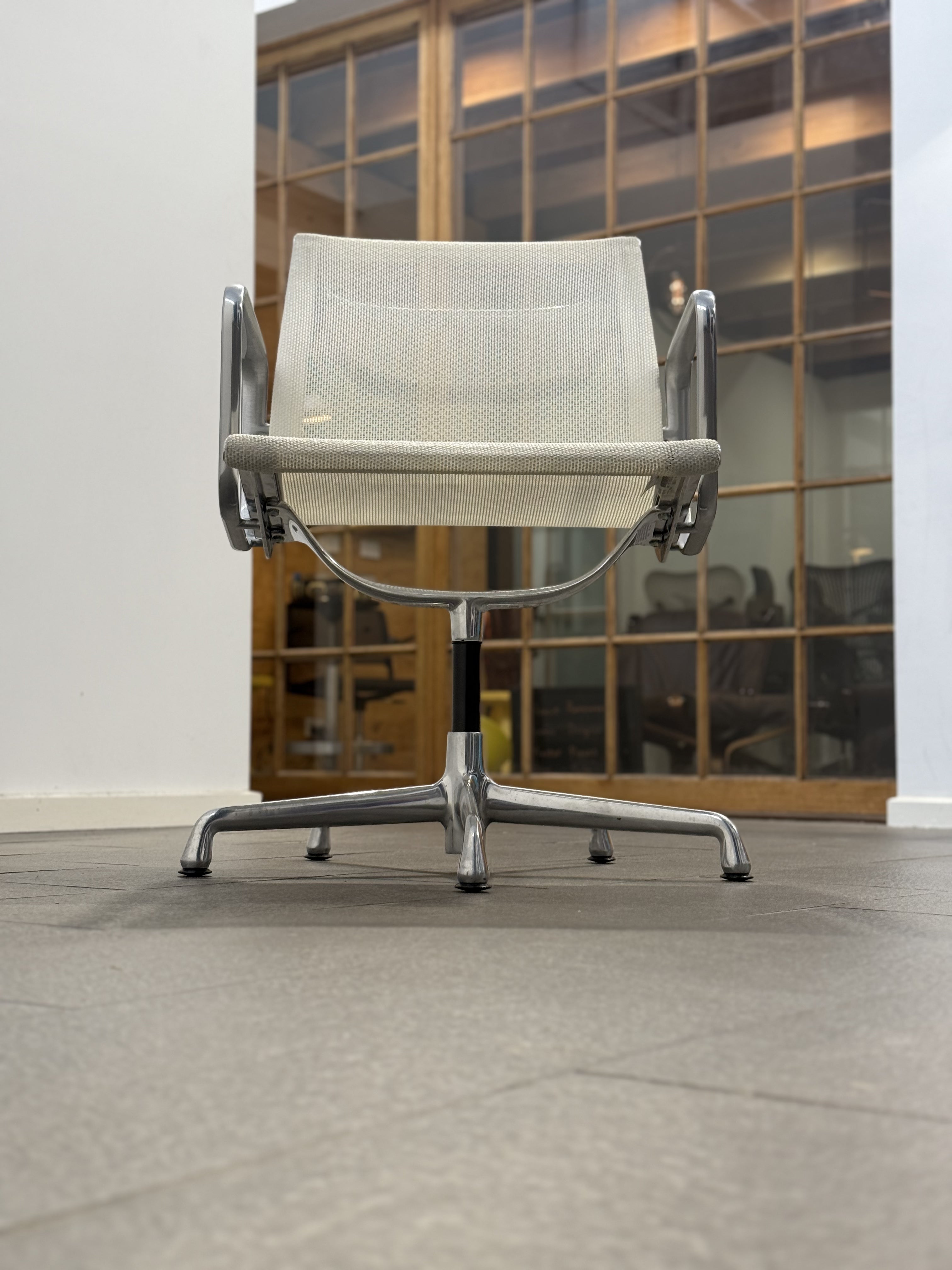 Original EAMES Aluminium Group Management Chairs by Herman Miller USA