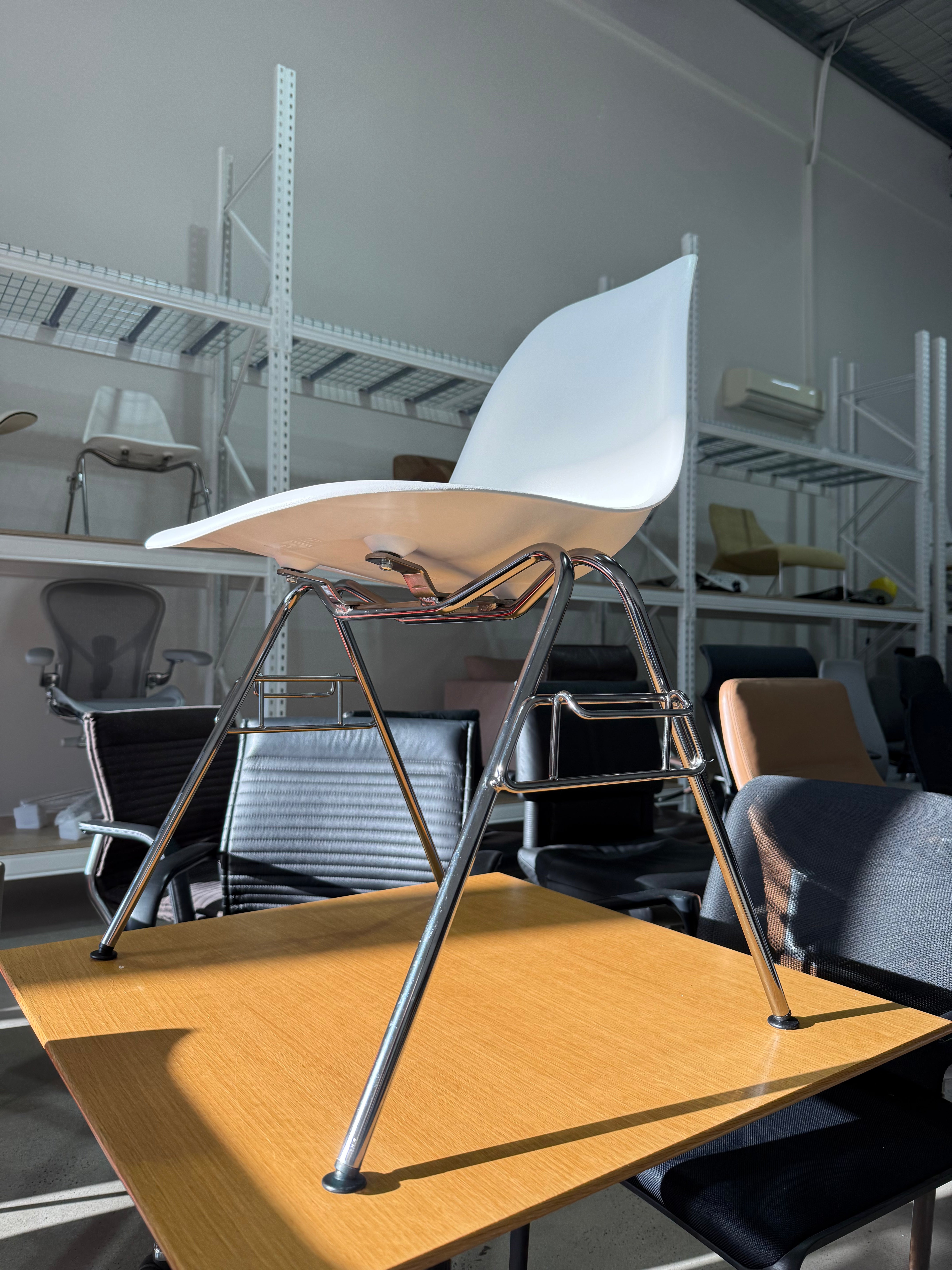 Herman Miller Eames DSS Stacking Chair I Authentic Eames Office I Herman Miller Eames DSS Stacking Chair I Authentic Eames Office I