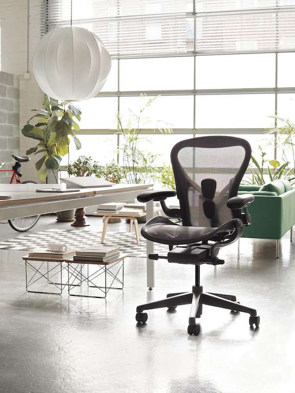 Aeron discount chair silver